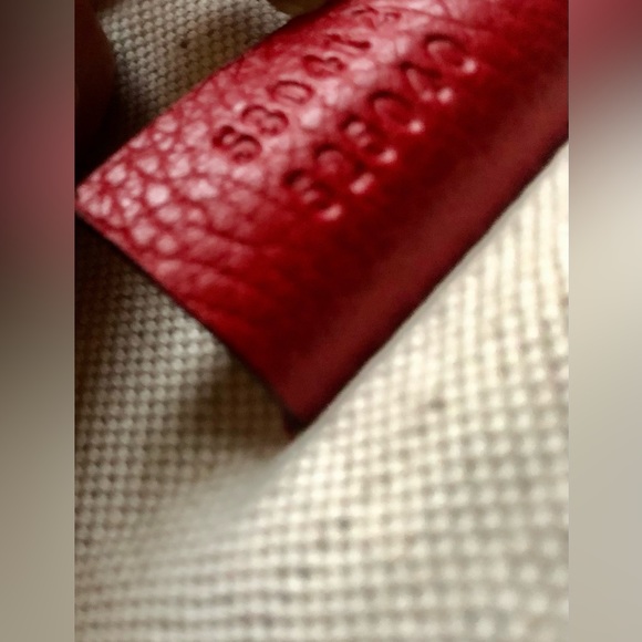 ⭐️ NEW Authentic Gucci Bumbag⭐️ - Picture 9 of 12